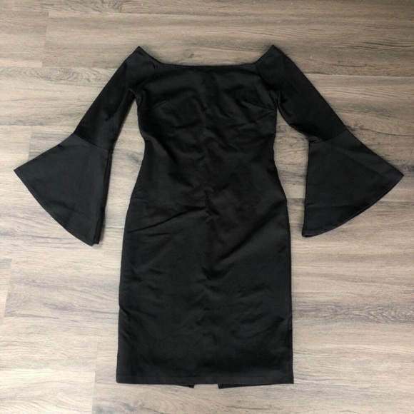 NWOT All She Wants Off the Shoulder Midi Dress - Picture 4 of 10